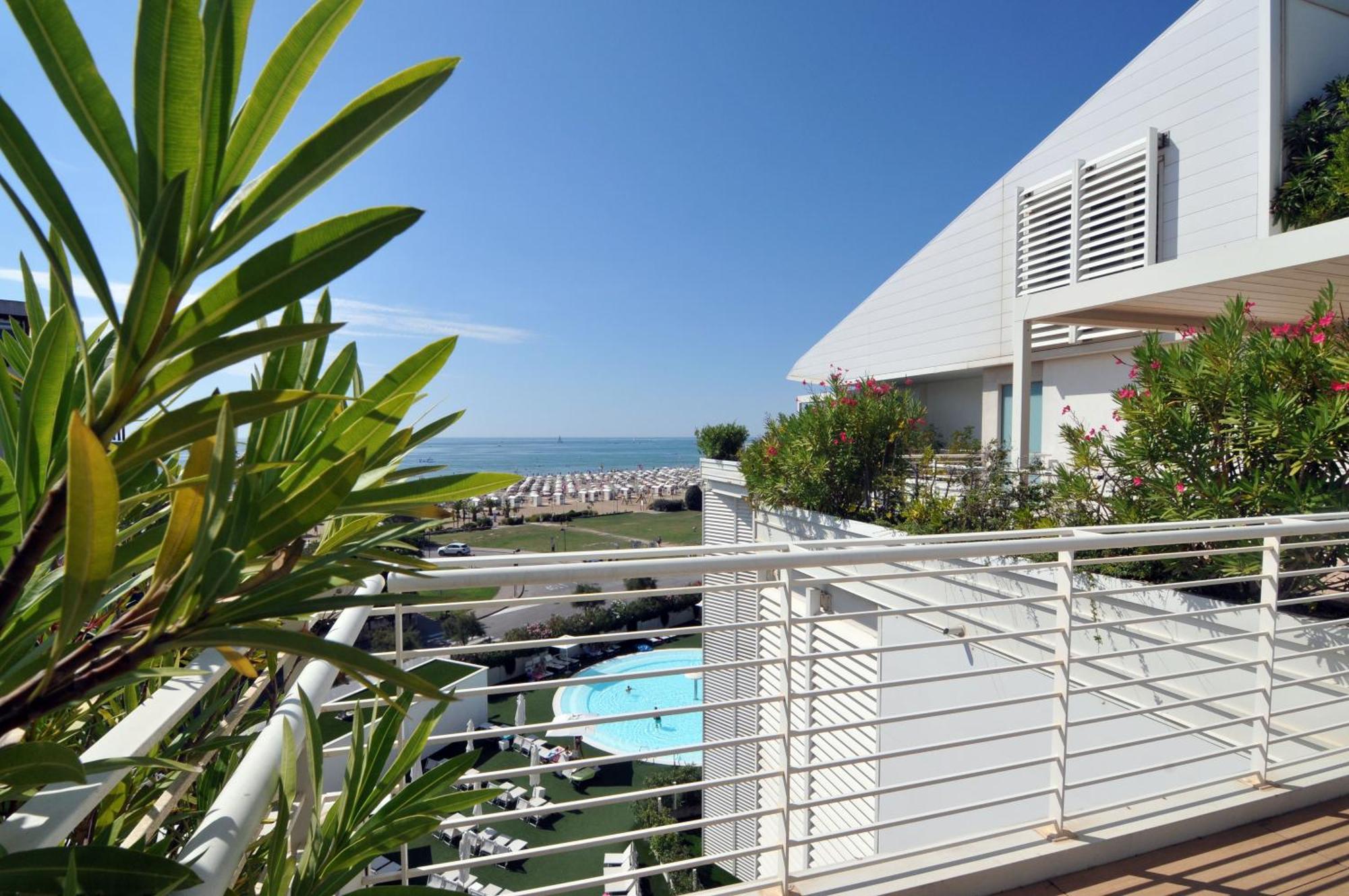 Marina Verde Resort Official Caorle Bagian luar foto